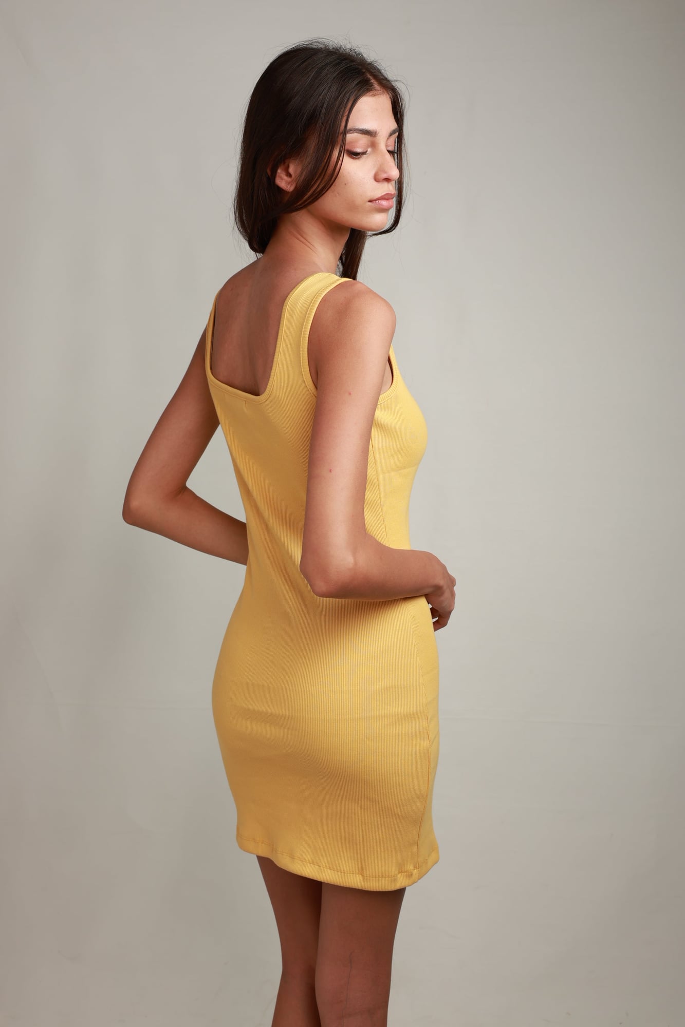 Leila Sleeveless Mini Dress – Mellow Yellow
