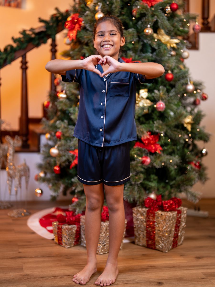 Hazel – Girls S/S Classic Top &amp; Shorty PJ Set in DK Navy 3