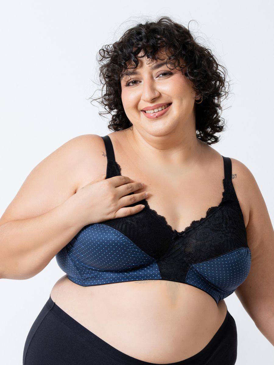 Lydia – Non Wired Cut &amp; Sew Lace Bra in Navy Dotty – Ext Sizes