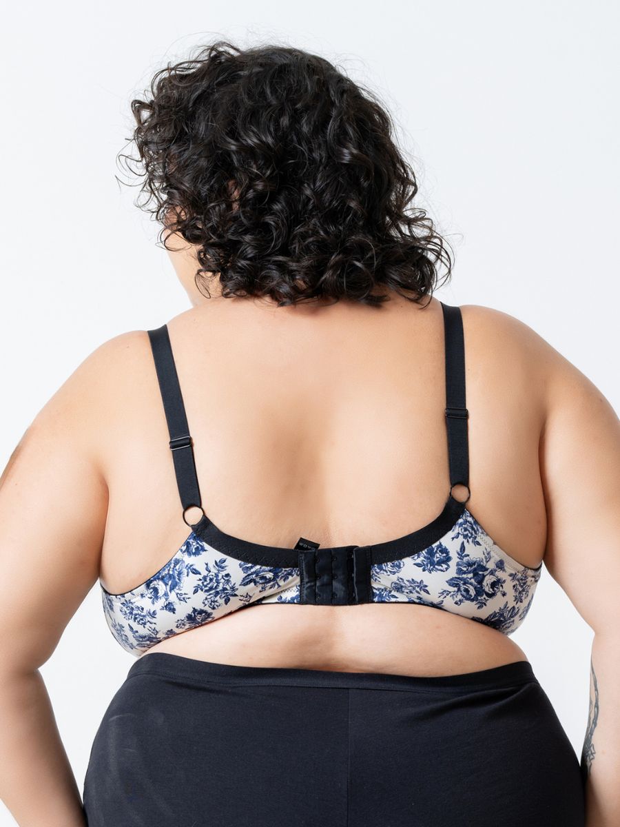 Lydia – Non Wired Cut &amp; Sew Lace Bra in Porcelain Floral – Ext Sizes