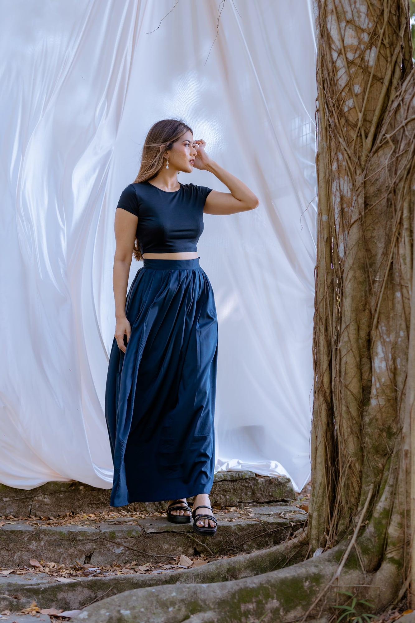 High-Rise Pleated Maxi Skirt – Grey