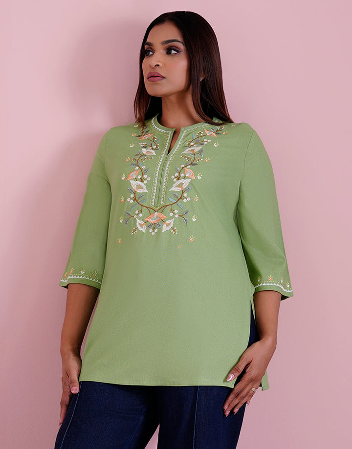 3/4 Sleeve Kurta With Embroidered