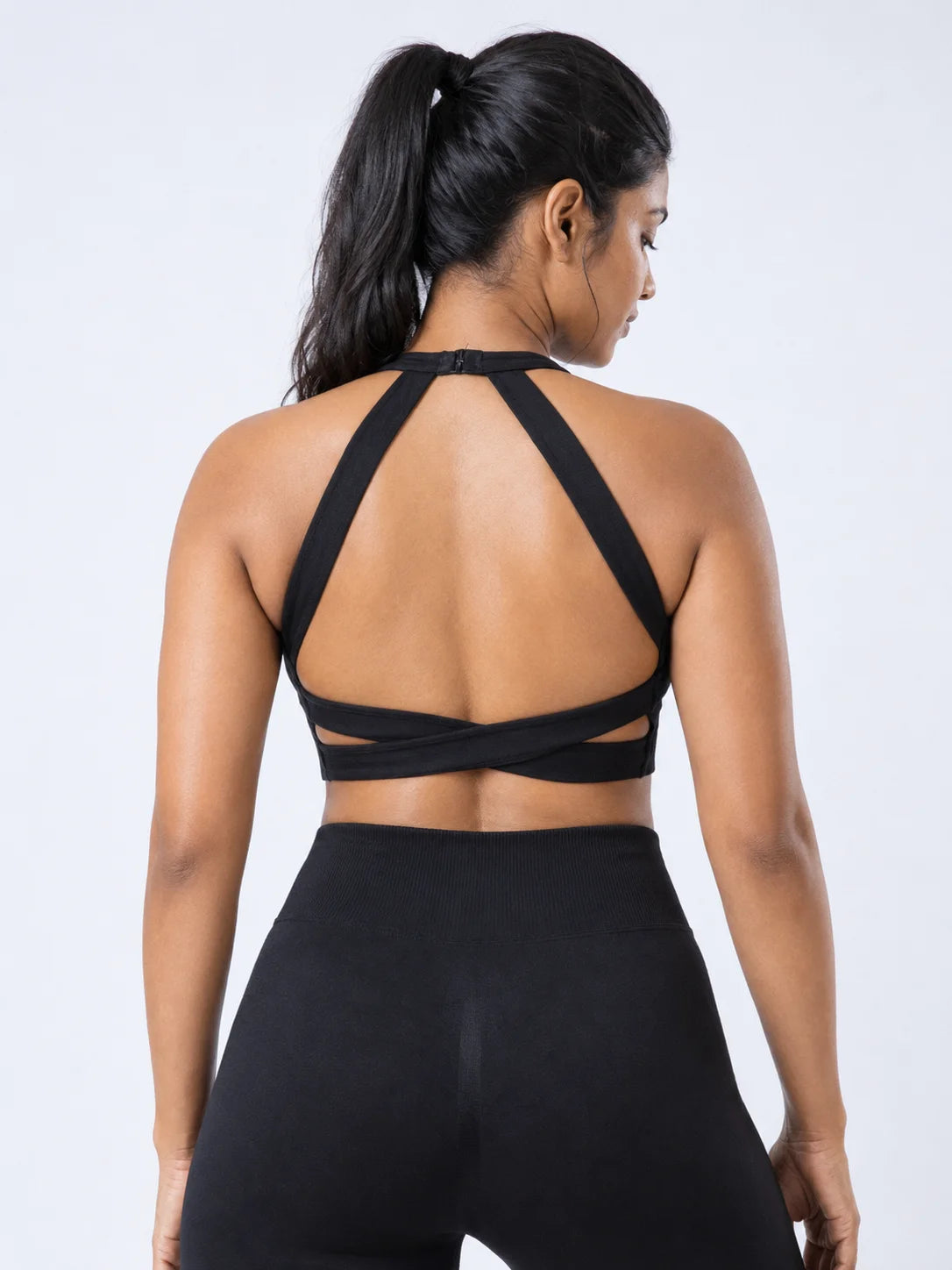 CrossForm Elegance Seamless Sports Bra – Heavy Support