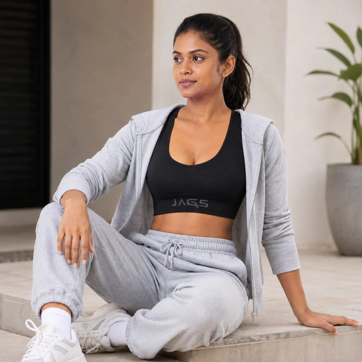 CrossForm Elegance Seamless Sports Bra – Heavy Support