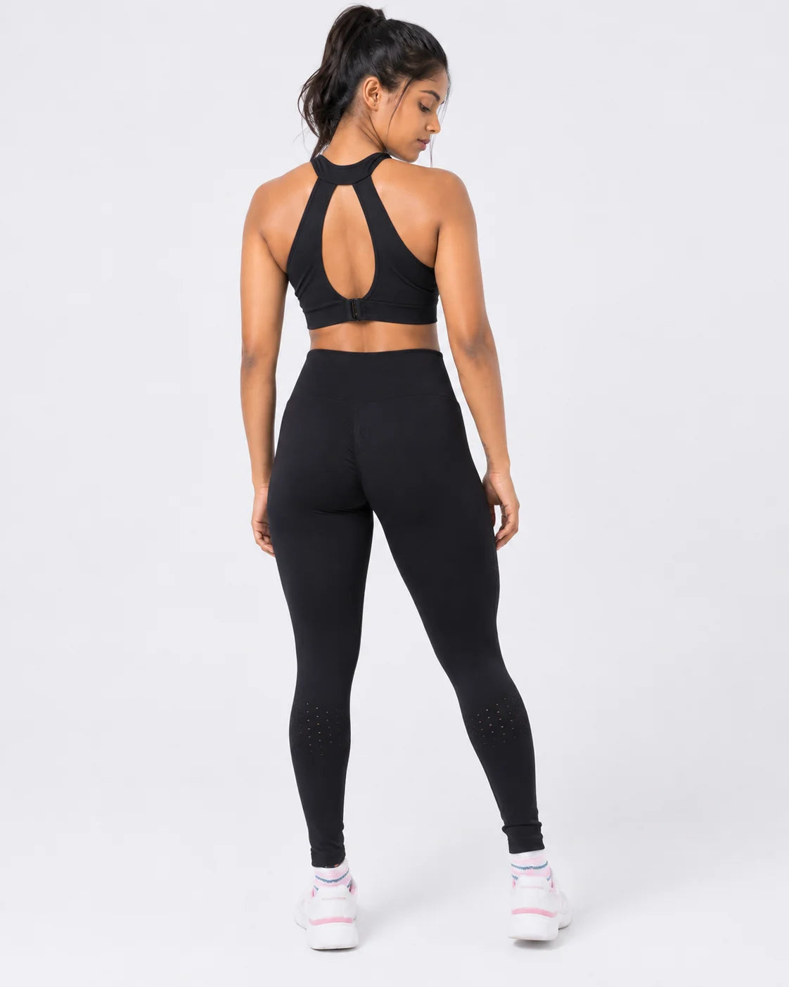 GripTech Chic Seamless Sports Bra – Medium Support