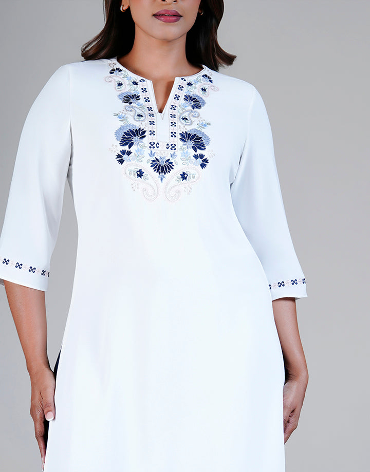 Embroidered 3/4 Sleeve Kurta