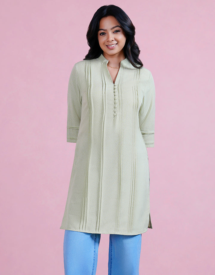 Half Chinese Collared Pintuck Kurta