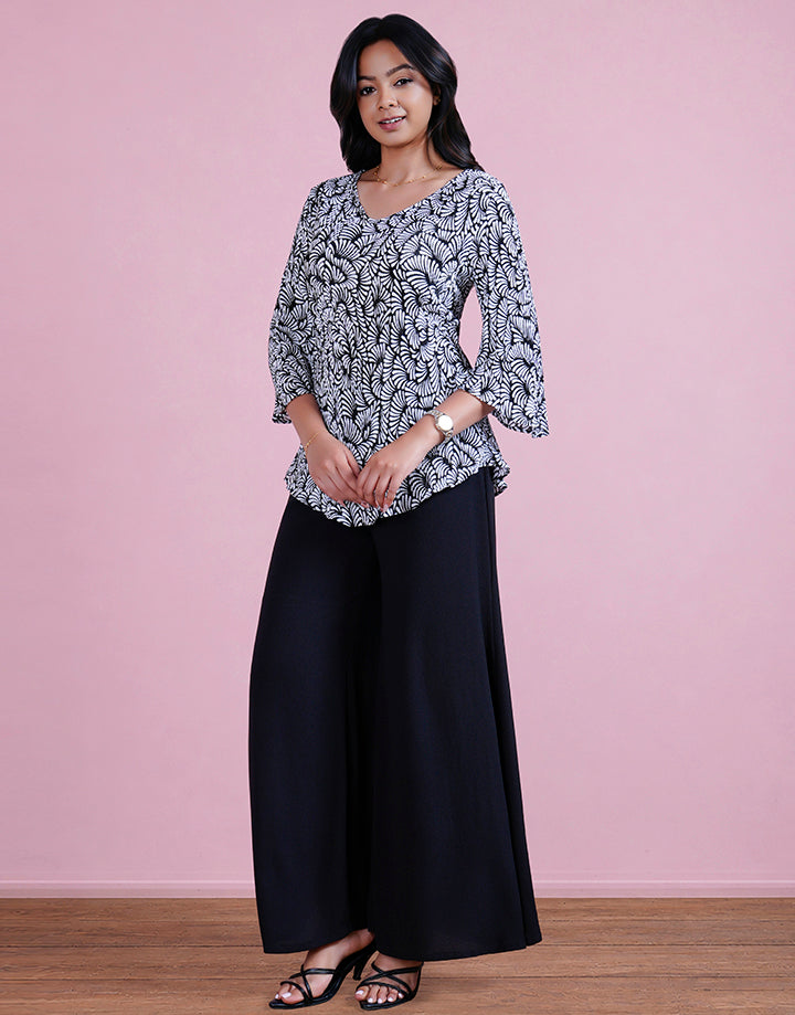 3/4 Flared Sleeve with V-Neck Top