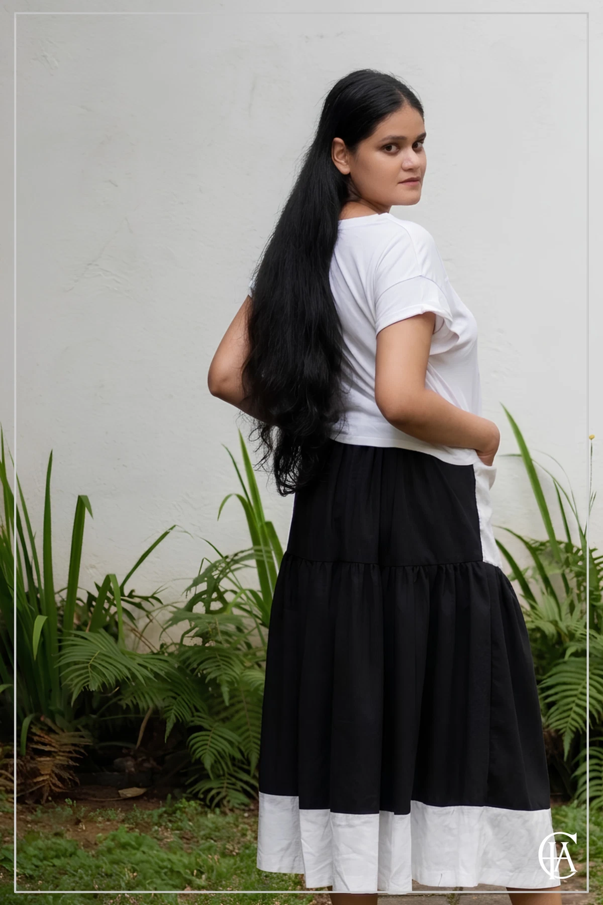 monochrome-muse-skirt-1781413089172