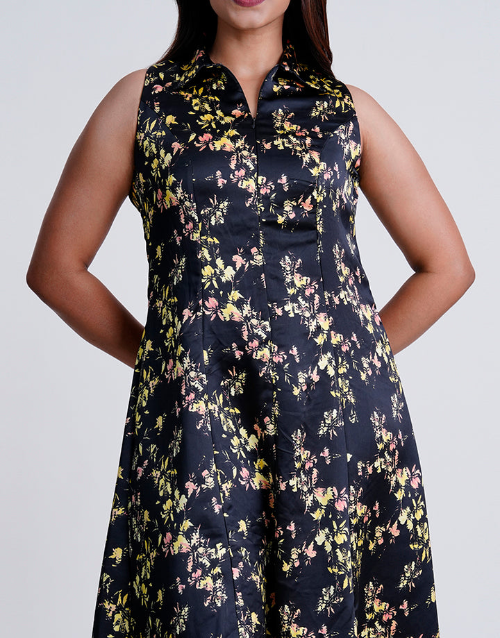 Sleeveless Front Zipper Detail Dress